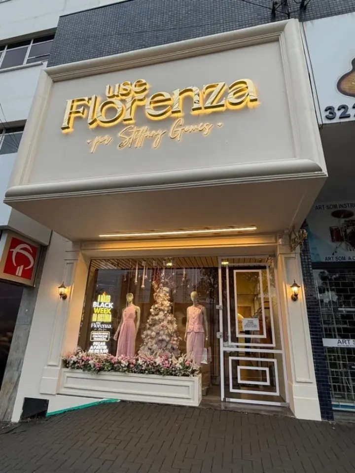 A loja Use Florenza na rua